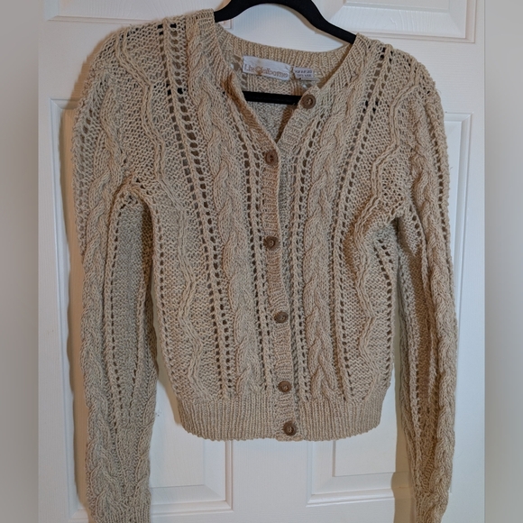 Liz Claiborne Sweaters - Vintage Liz Claiborne Cable Knit Tan Sweater